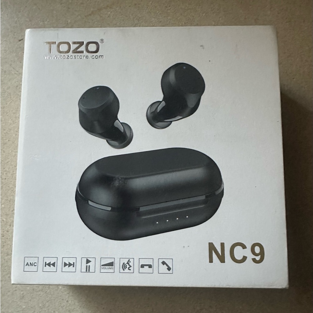TOZO noise cancelling earbuds